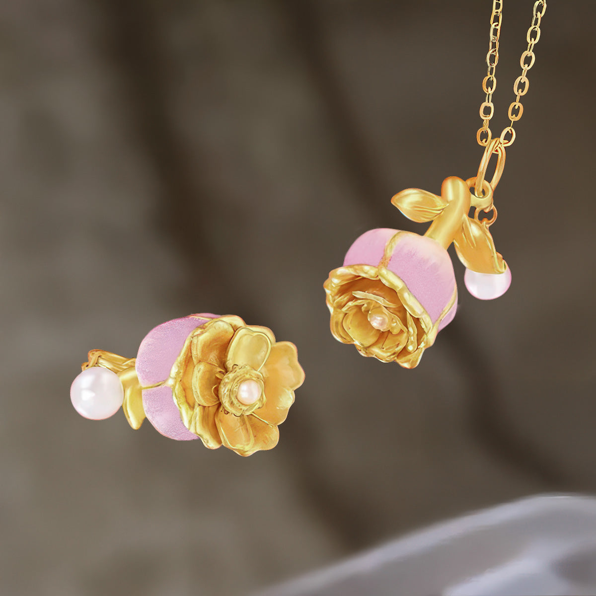 Amarosa™ Roze Bloeiende Roos Ketting – Sieraad voor Liefde en Verbondenheid
