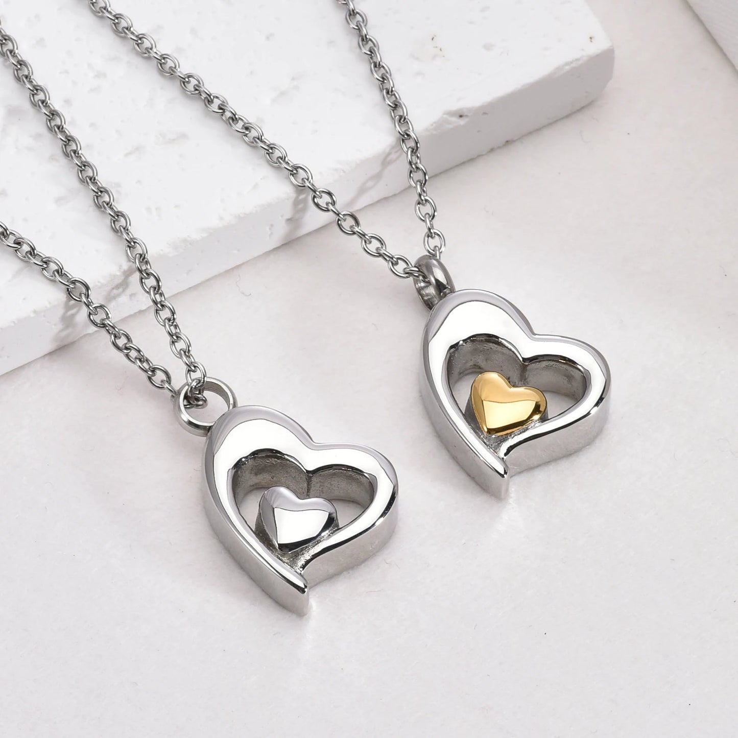 Duovita™ Ashanger Hart in Hart – Gedenksieraad in Zilver en Goud Silverleven