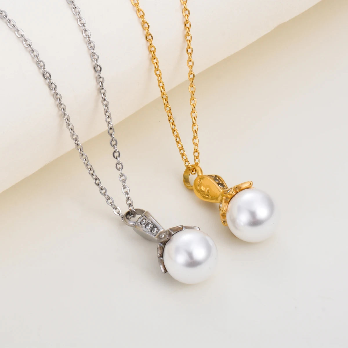 Perlina™ Ashanger Parelvorm – Gedenksieraad in Zilver en Goud Silverleven