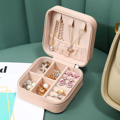 Travel Jewelry Box – Compact Leather Storage for Rings, Necklaces and Earrings