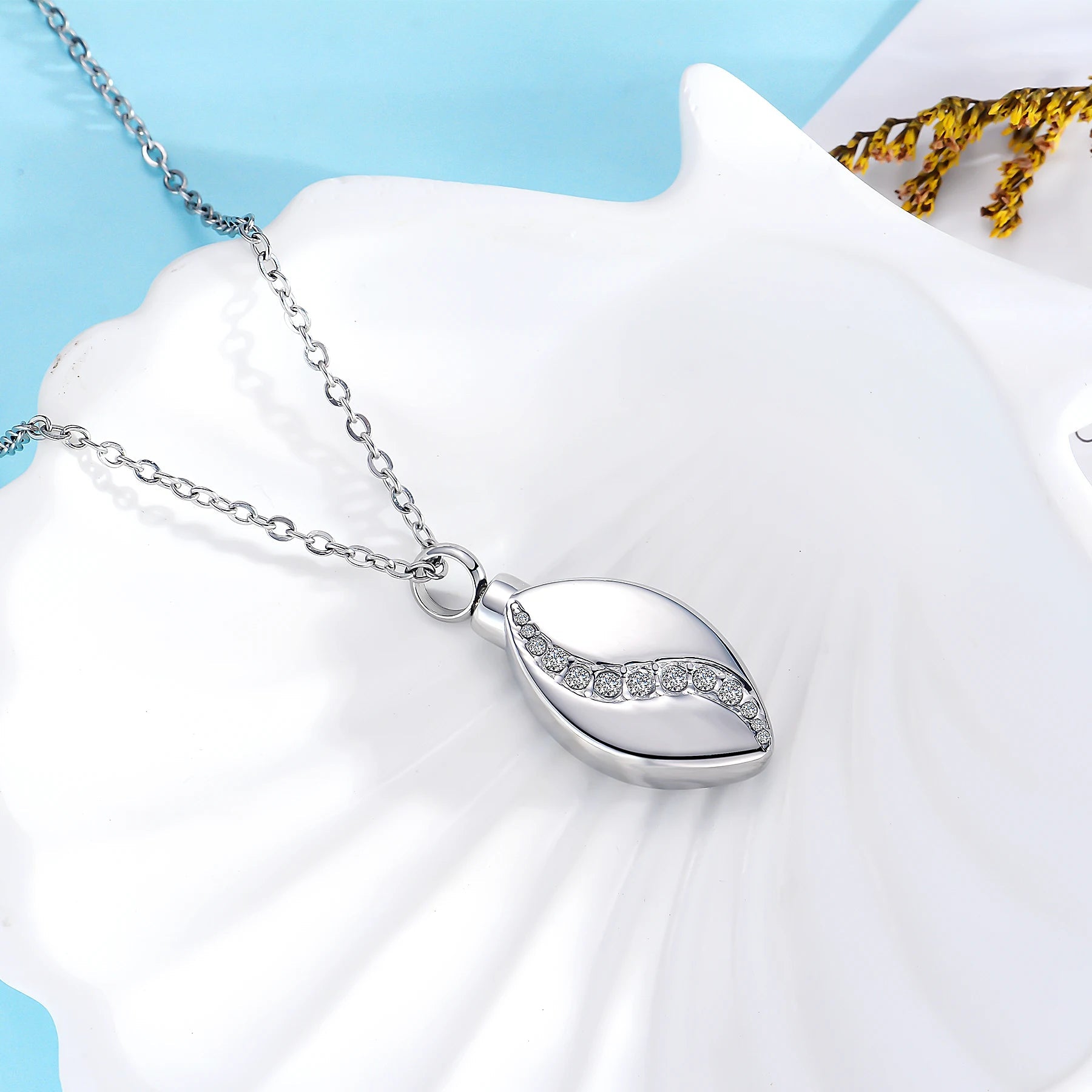 Teariq™ Ashanger Traan Druppel – Gedenksieraad in Zilver met Kristal Silverleven